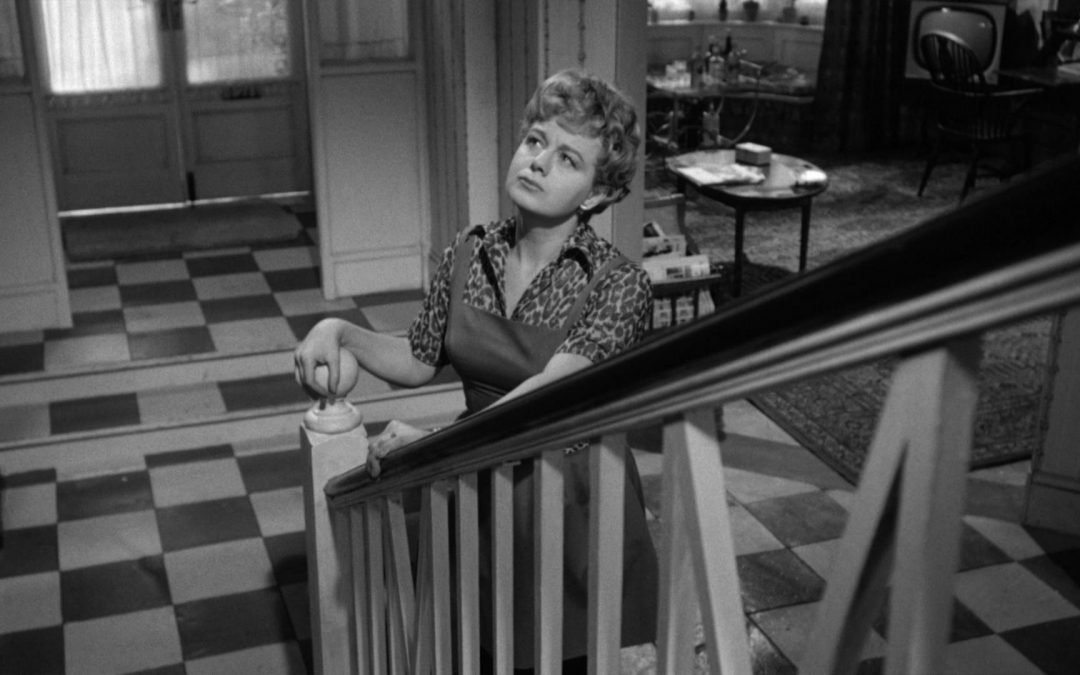 Shelley Winters: “Wait A Minute—Where Am I?”